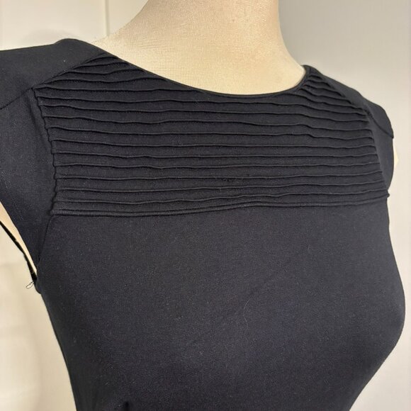 Banana Republic Dress - Picture 2 of 7